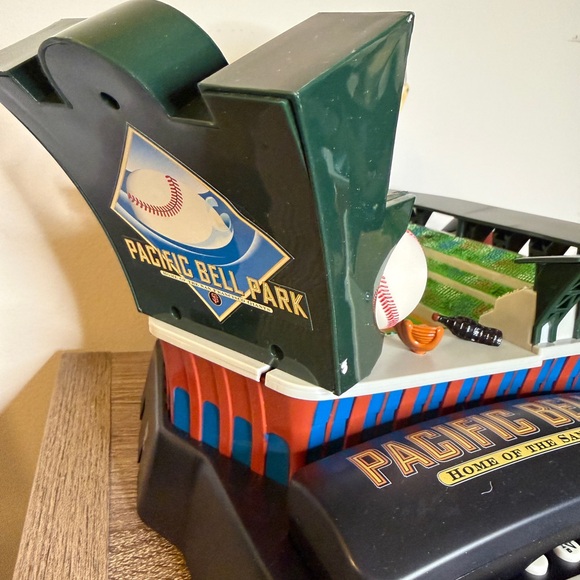 San Francisco Giants Baseball Stadium Figurine - Picture 2 of 15